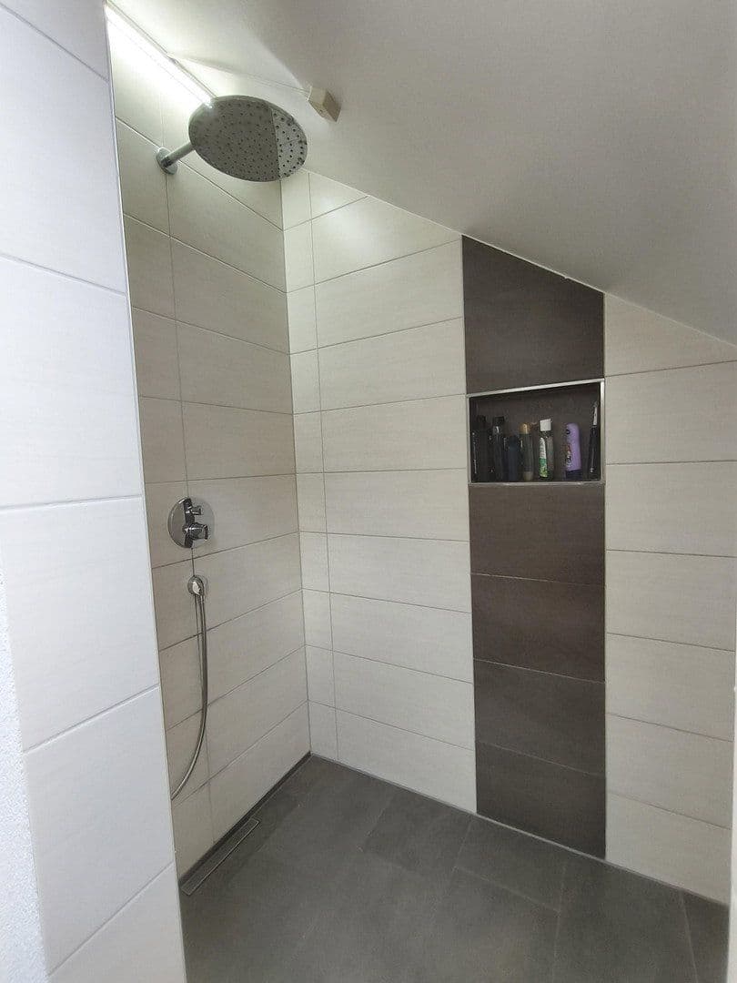 Predaj domu 197 m², pozemek 785 m², Albstadt, Bádensko-Wurttembersko Predaj domu 197 m², pozemek 785 m², Albstadt, Bádensko-Wurttembersko