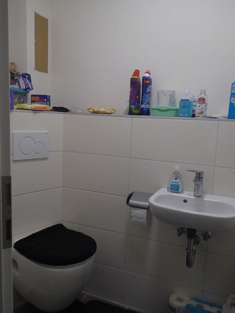 Prenájom bytu 3-izbový 100 m², Hauptstraße, Bad Wildbad, Bádensko-Wurttembersko Prenájom bytu 3-izbový 100 m², Hauptstraße, Bad Wildbad, Bádensko-Wurttembersko