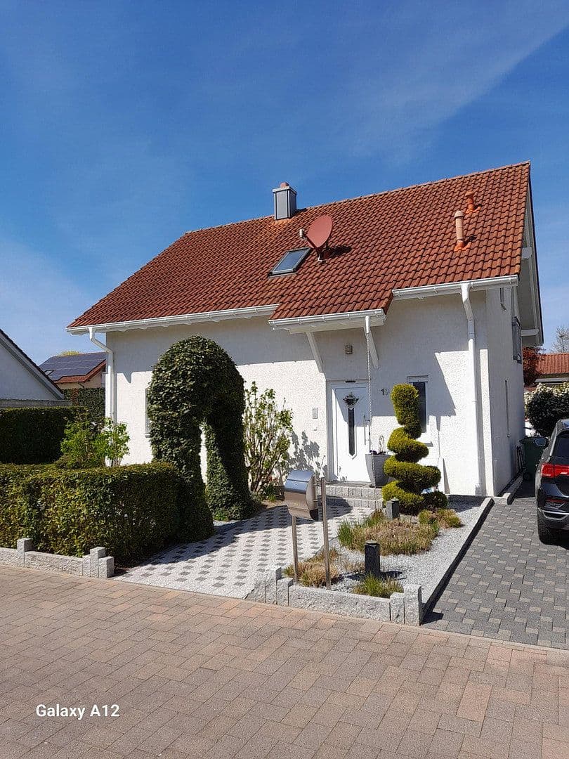 Predaj domu 125 m², pozemek 500 m², Wörth am Rhein, Porýnie-Falcko Predaj domu 125 m², pozemek 500 m², Wörth am Rhein, Porýnie-Falcko
