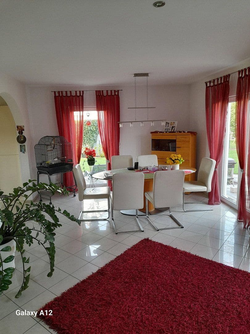 Predaj domu 125 m², pozemek 500 m², Wörth am Rhein, Porýnie-Falcko Predaj domu 125 m², pozemek 500 m², Wörth am Rhein, Porýnie-Falcko