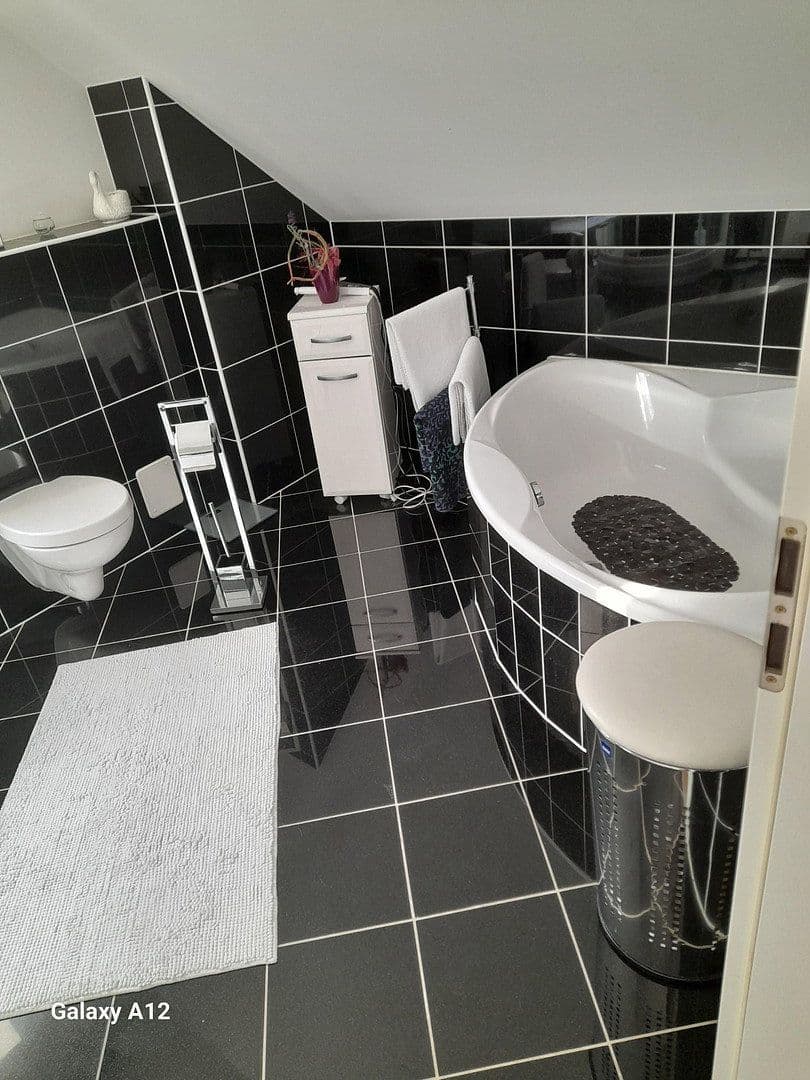 Predaj domu 125 m², pozemek 500 m², Wörth am Rhein, Porýnie-Falcko Predaj domu 125 m², pozemek 500 m², Wörth am Rhein, Porýnie-Falcko