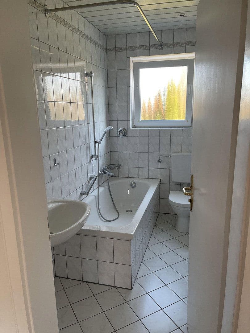 Prenájom bytu 3-izbový 70 m², Planegg, Bavorsko Prenájom bytu 3-izbový 70 m², Planegg, Bavorsko