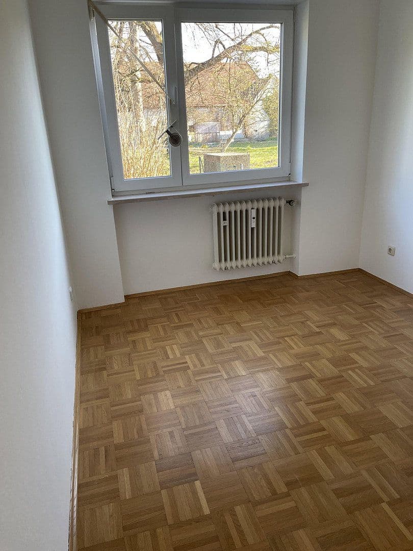 Prenájom bytu 3-izbový 70 m², Planegg, Bavorsko Prenájom bytu 3-izbový 70 m², Planegg, Bavorsko