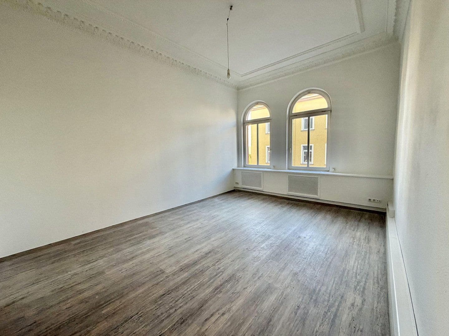Predaj bytu 3-izbový 95 m², Weimar, Durínsko Predaj bytu 3-izbový 95 m², Weimar, Durínsko