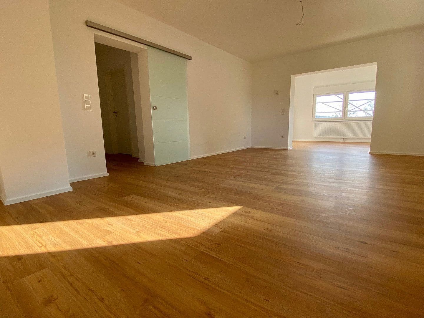 Prenájom bytu 4-izbový 105 m², Püttlingen, Sársko Prenájom bytu 4-izbový 105 m², Püttlingen, Sársko