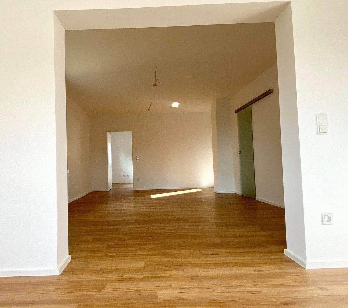 Prenájom bytu 4-izbový 105 m², Püttlingen, Sársko Prenájom bytu 4-izbový 105 m², Püttlingen, Sársko