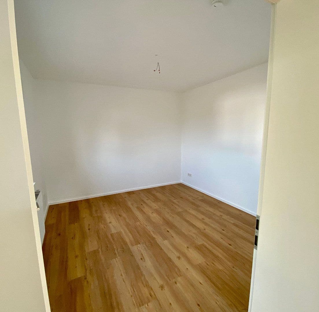 Prenájom bytu 4-izbový 105 m², Püttlingen, Sársko Prenájom bytu 4-izbový 105 m², Püttlingen, Sársko