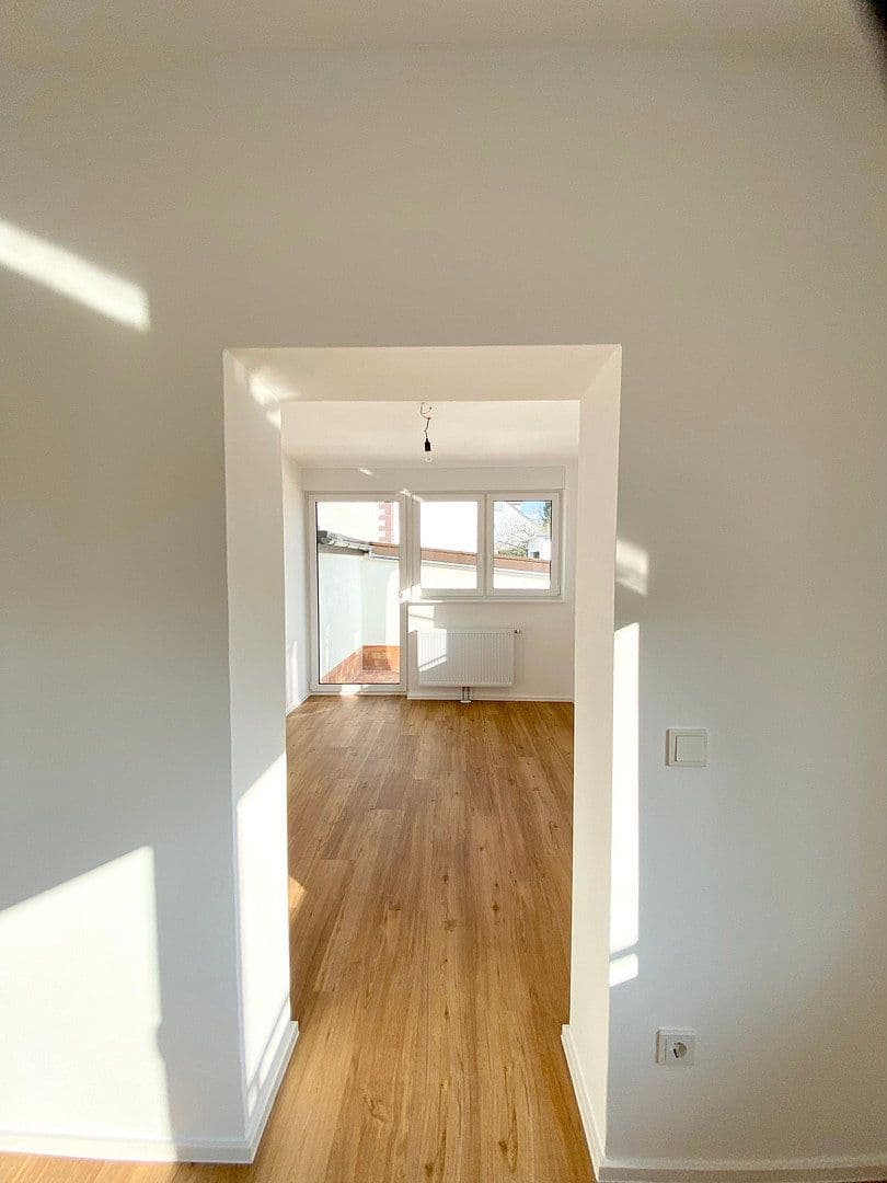 Prenájom bytu 4-izbový 105 m², Püttlingen, Sársko Prenájom bytu 4-izbový 105 m², Püttlingen, Sársko