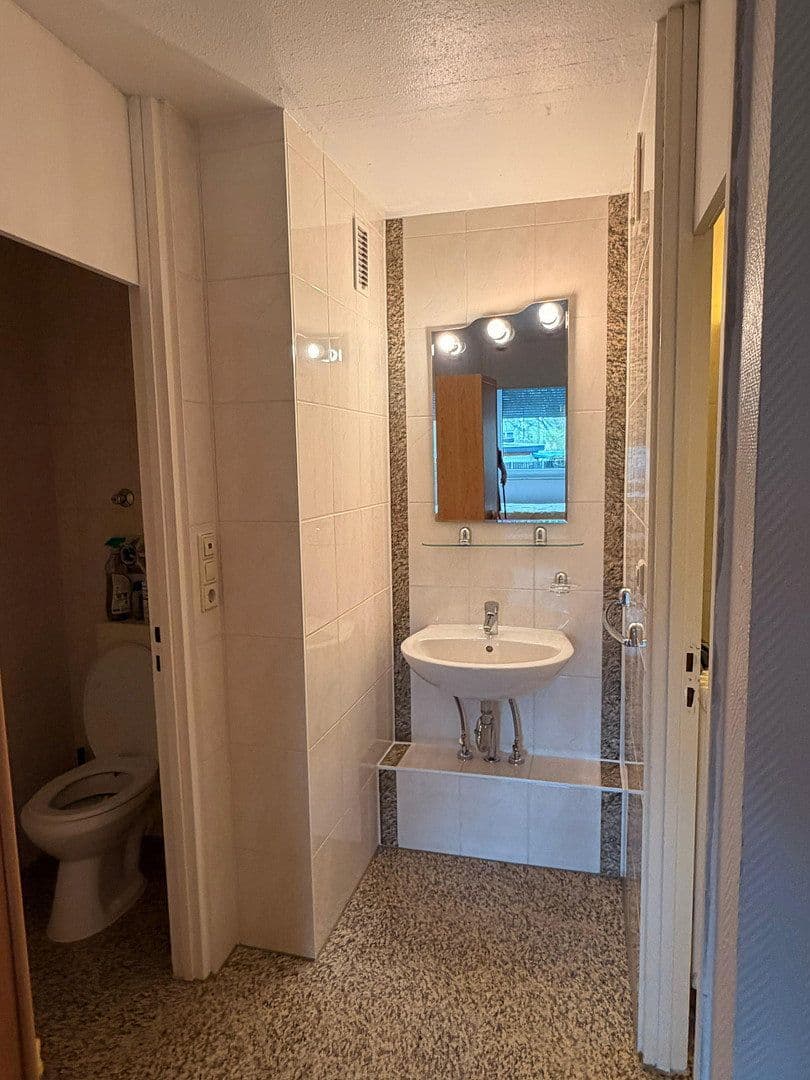 Prenájom bytu 4-izbový 94 m², Moldaustr.8, Ludwigsburg, Bádensko-Wurttembersko Prenájom bytu 4-izbový 94 m², Moldaustr.8, Ludwigsburg, Bádensko-Wurttembersko