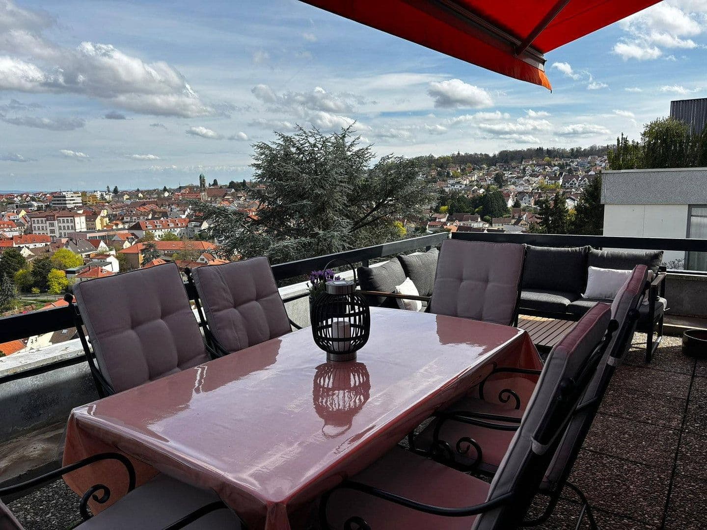 Predaj bytu 4-izbový 128 m², Bad Dürkheim, Porýnie-Falcko Predaj bytu 4-izbový 128 m², Bad Dürkheim, Porýnie-Falcko