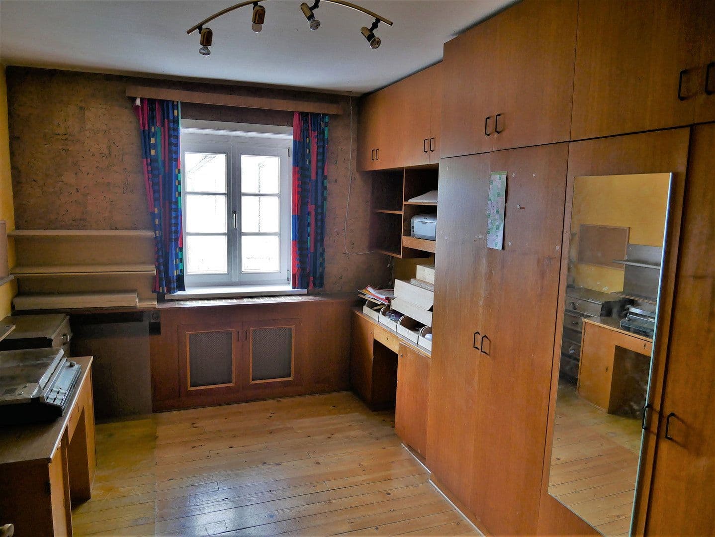 Predaj domu 390 m², pozemek 950 m², Hauptstraße 75, Frankenmarkt, Horné Rakúsko Predaj domu 390 m², pozemek 950 m², Hauptstraße 75, Frankenmarkt, Horné Rakúsko