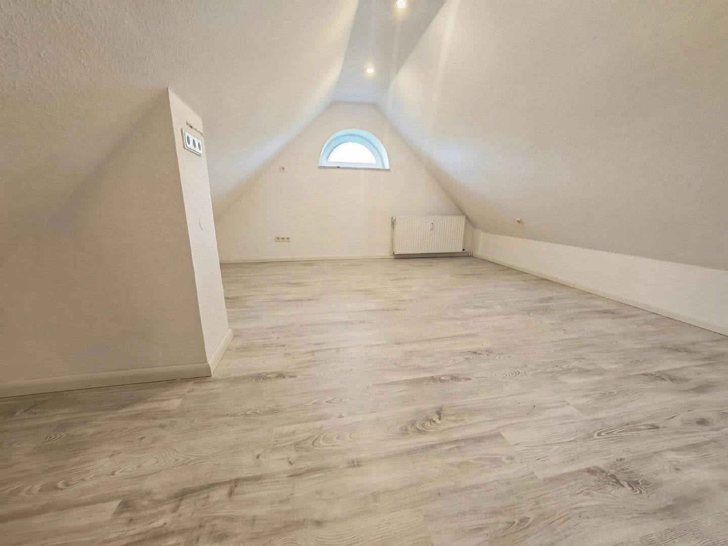 Predaj bytu 2-izbový 69 m², Weyhe, Dolné Sasko Predaj bytu 2-izbový 69 m², Weyhe, Dolné Sasko