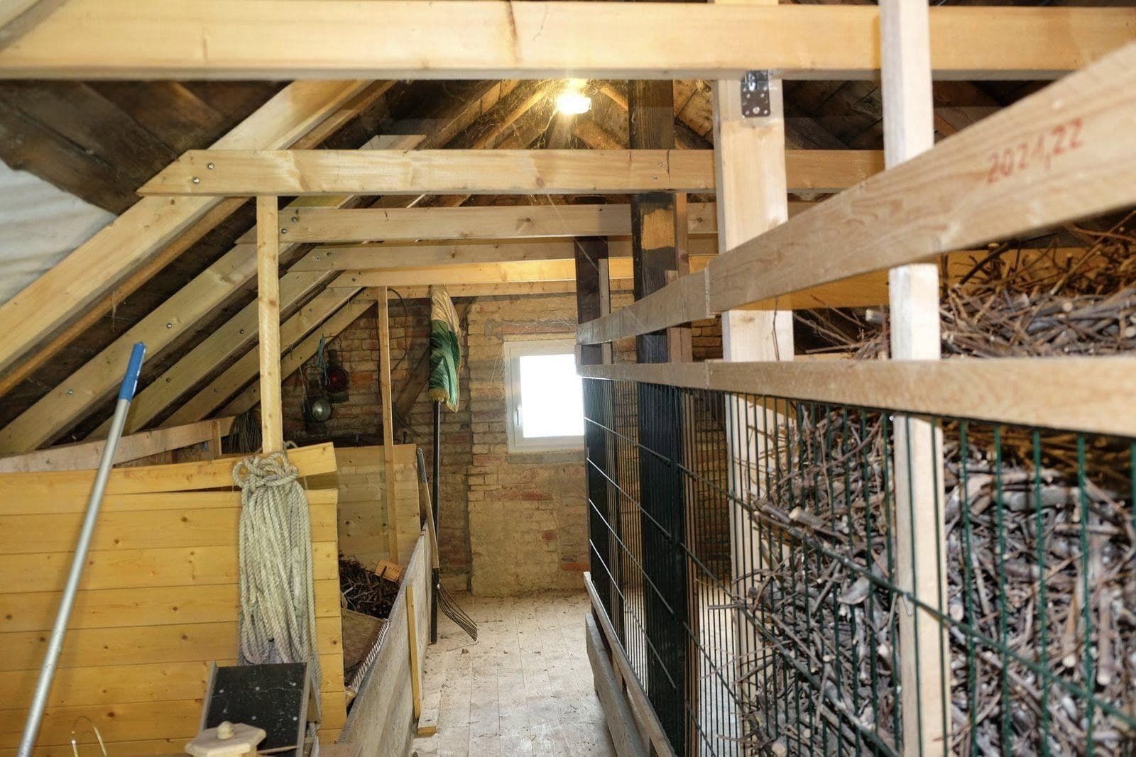 Predaj domu 242 m², pozemek 3.066 m², Claußnitz, Sasko Predaj domu 242 m², pozemek 3.066 m², Claußnitz, Sasko