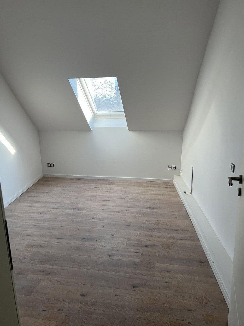 Prenájom bytu 2-izbový 60 m², Schulenburger Landstr 55, Hannover, Dolné Sasko Prenájom bytu 2-izbový 60 m², Schulenburger Landstr 55, Hannover, Dolné Sasko