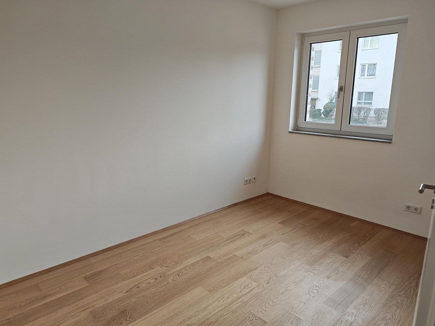 Prenájom bytu 4-izbový 93 m², Donnersbergring 4, Darmstadt, Hesensko Prenájom bytu 4-izbový 93 m², Donnersbergring 4, Darmstadt, Hesensko