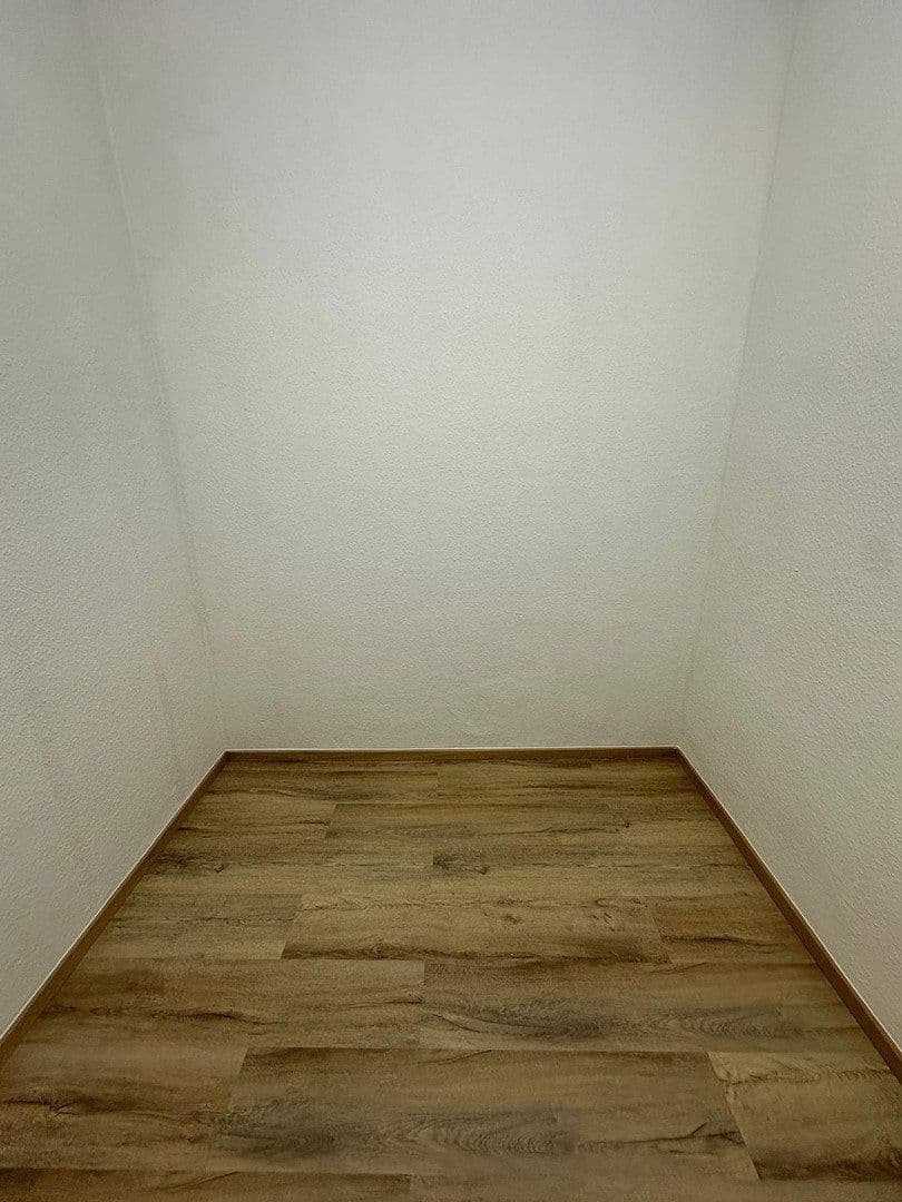 Prenájom bytu 3-izbový 100 m², Straße der Glasmacher 4, Weißwasser/O.L. - Běła Woda, Sasko Prenájom bytu 3-izbový 100 m², Straße der Glasmacher 4, Weißwasser/O.L. - Běła Woda, Sasko