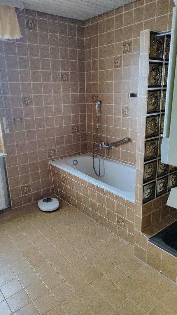 Predaj domu 112 m², pozemek 473 m², Lemgo, Severné Porýnie - Westfálsko Predaj domu 112 m², pozemek 473 m², Lemgo, Severné Porýnie - Westfálsko