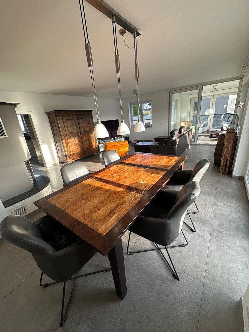 Predaj domu 205 m², pozemek 450 m², Rodgau, Hesensko Predaj domu 205 m², pozemek 450 m², Rodgau, Hesensko