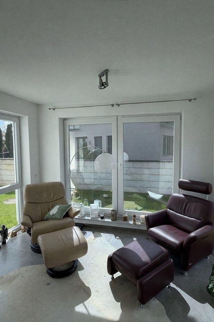 Predaj domu 205 m², pozemek 450 m², Rodgau, Hesensko Predaj domu 205 m², pozemek 450 m², Rodgau, Hesensko