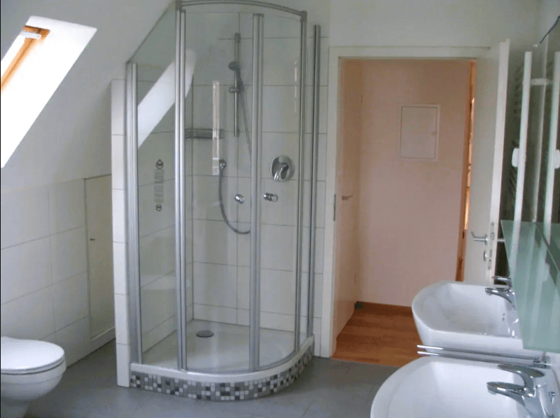 Prenájom bytu 5-izbový 125 m², Fuggerstr. 34, Waiblingen, Bádensko-Wurttembersko Prenájom bytu 5-izbový 125 m², Fuggerstr. 34, Waiblingen, Bádensko-Wurttembersko