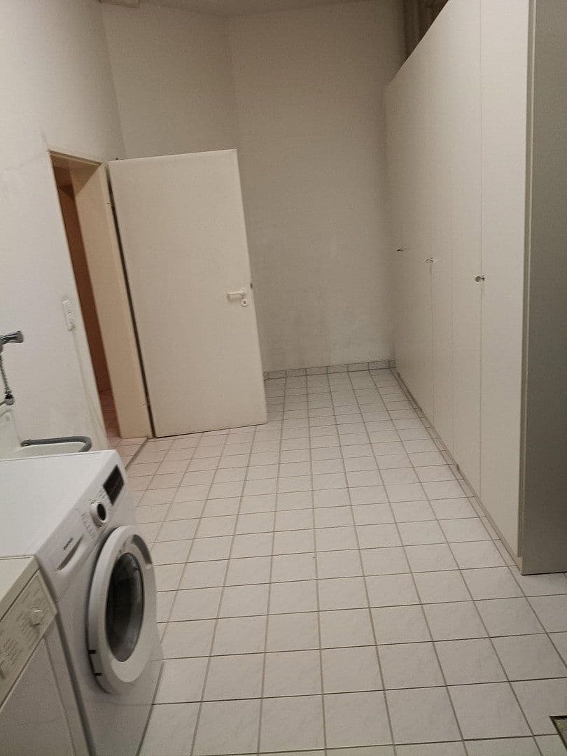 Predaj domu 146 m², pozemek 160 m², Alte Poststraße 27, Hohenkammer, Bavorsko Predaj domu 146 m², pozemek 160 m², Alte Poststraße 27, Hohenkammer, Bavorsko