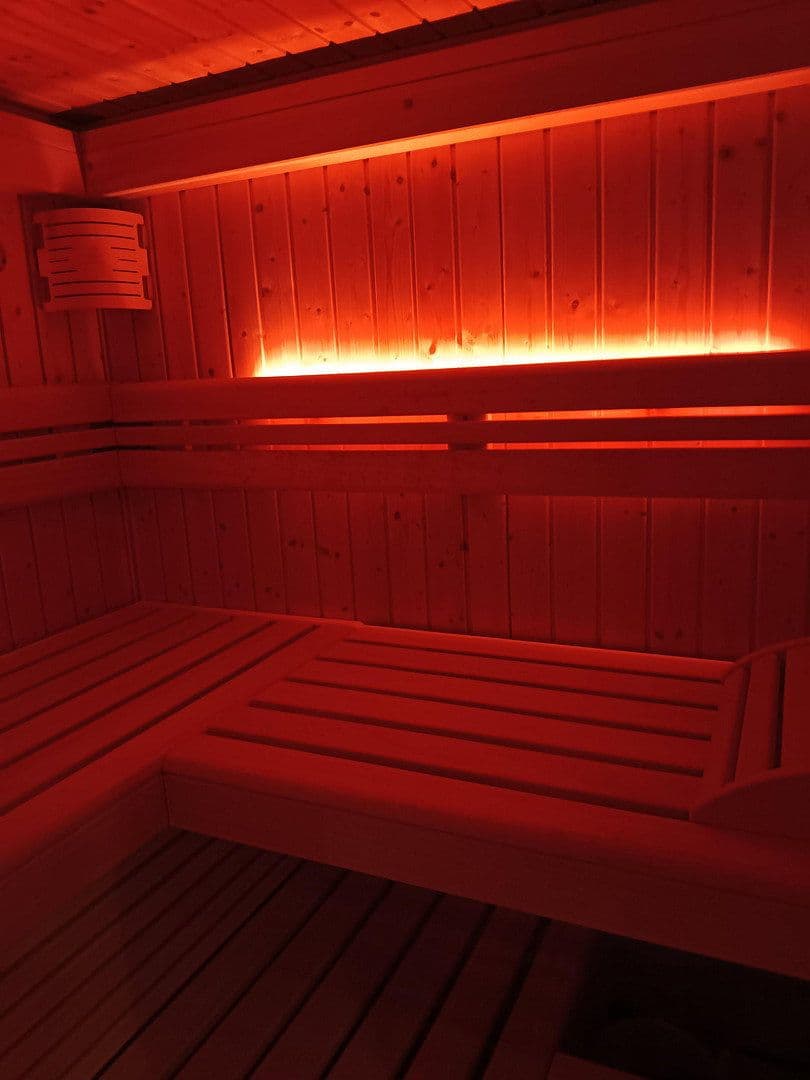 Predaj domu 146 m², pozemek 160 m², Alte Poststraße 27, Hohenkammer, Bavorsko Predaj domu 146 m², pozemek 160 m², Alte Poststraße 27, Hohenkammer, Bavorsko