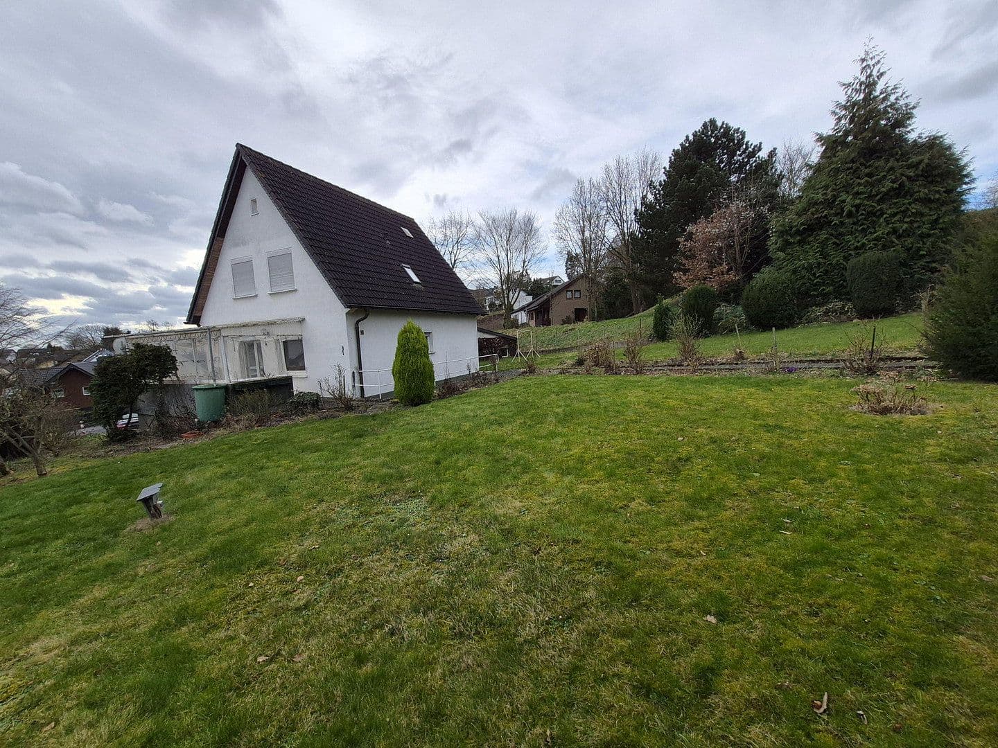 Predaj domu 110 m², pozemek 810 m², Bornheim, Severné Porýnie - Westfálsko Predaj domu 110 m², pozemek 810 m², Bornheim, Severné Porýnie - Westfálsko