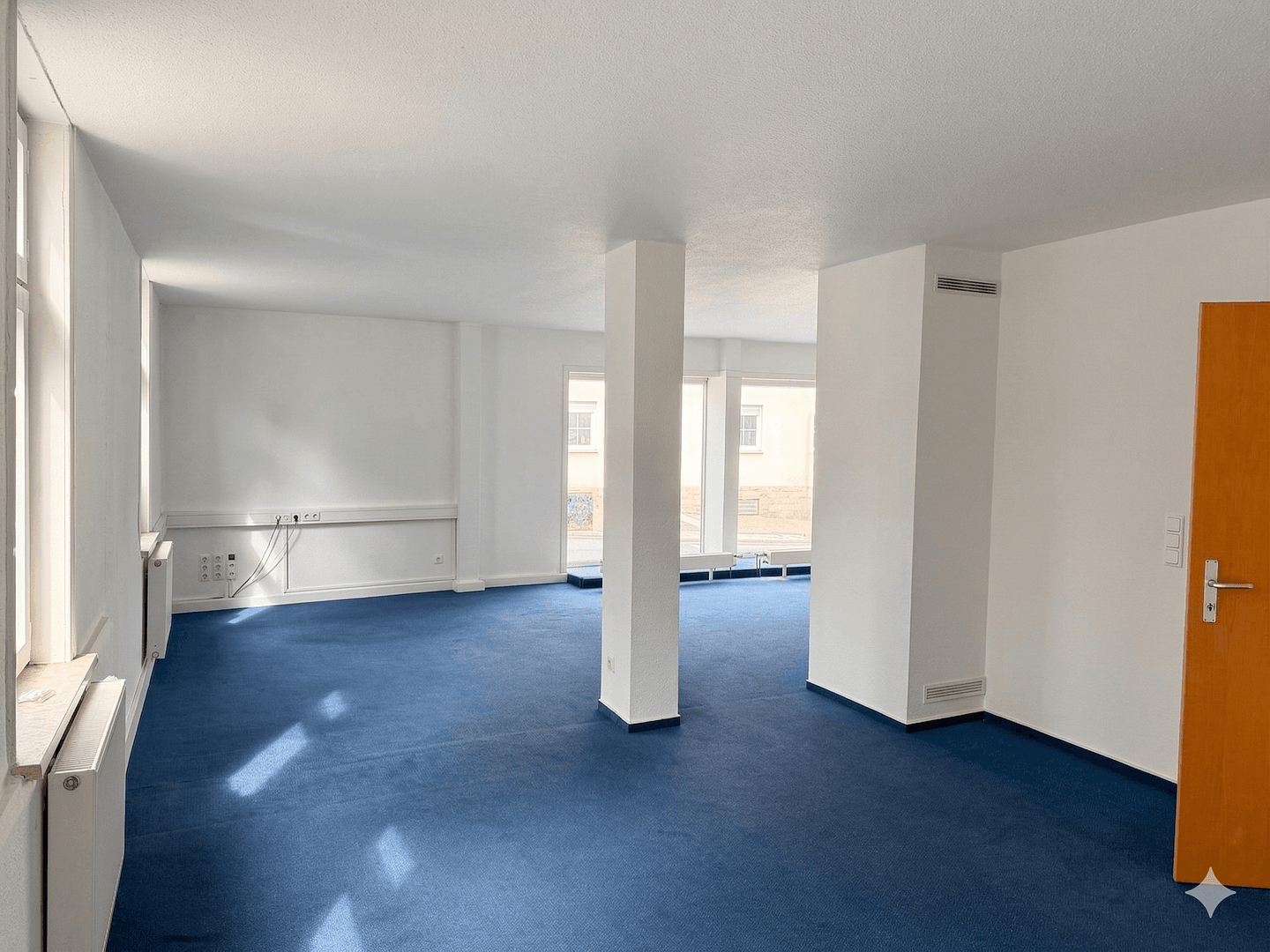 Prenájom kancelárie 280 m², Bahnhofstraße 15, Walkenried, Dolné Sasko Prenájom kancelárie 280 m², Bahnhofstraße 15, Walkenried, Dolné Sasko