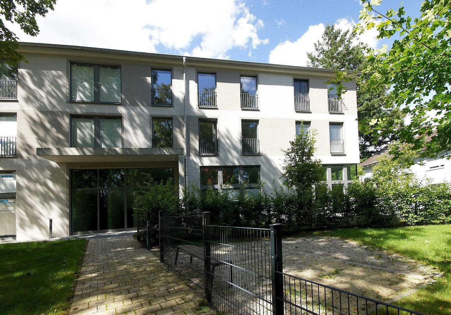 Prenájom bytu 2-izbový 69 m², Richard-Tauber-Straße 3, München, Bavorsko Prenájom bytu 2-izbový 69 m², Richard-Tauber-Straße 3, München, Bavorsko