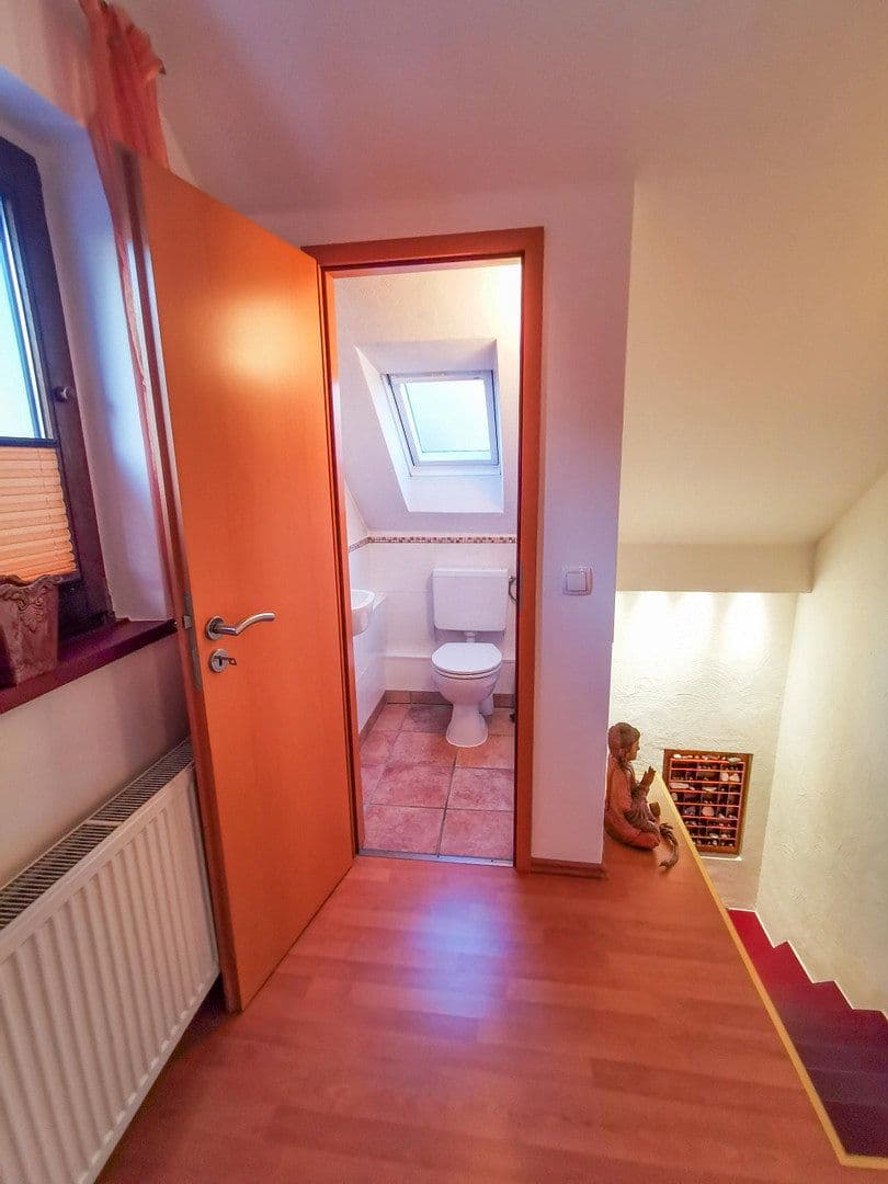 Predaj domu 144 m², pozemek 870 m², Josef-Steins-Straße 72, Dormagen, Severné Porýnie - Westfálsko Predaj domu 144 m², pozemek 870 m², Josef-Steins-Straße 72, Dormagen, Severné Porýnie - Westfálsko