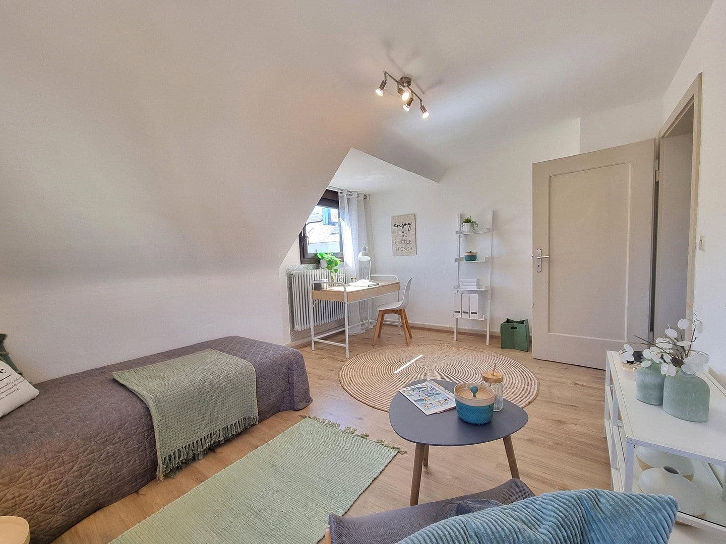 Predaj bytu 5-izbový 125 m², Lessingstr. 23, Singen (Hohentwiel), Bádensko-Wurttembersko Predaj bytu 5-izbový 125 m², Lessingstr. 23, Singen (Hohentwiel), Bádensko-Wurttembersko