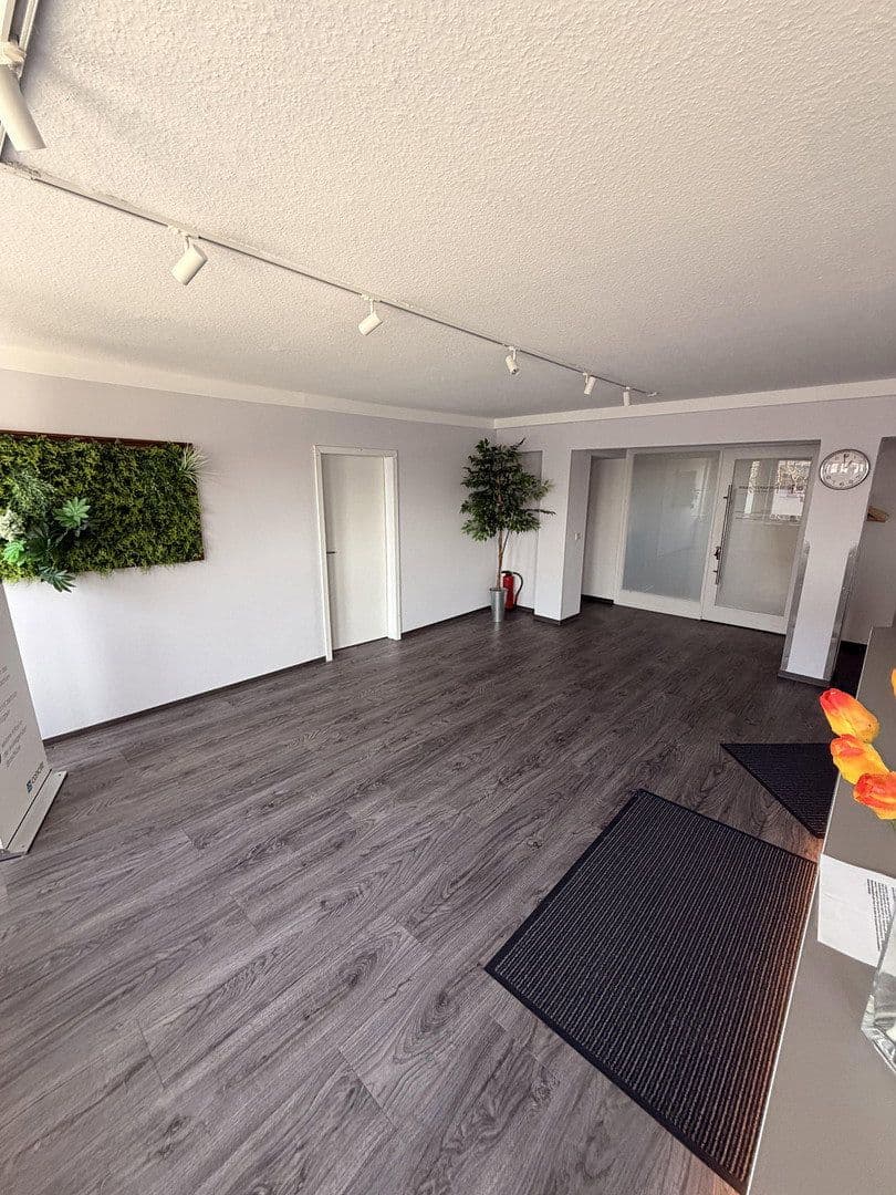 Prenájom kancelárie 170 m², Bismarckstraße 4, Pinneberg, Šlezvicko-Holštajnsko Prenájom kancelárie 170 m², Bismarckstraße 4, Pinneberg, Šlezvicko-Holštajnsko