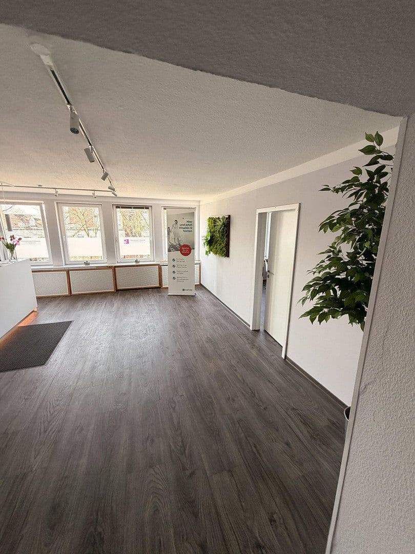 Prenájom kancelárie 170 m², Bismarckstraße 4, Pinneberg, Šlezvicko-Holštajnsko Prenájom kancelárie 170 m², Bismarckstraße 4, Pinneberg, Šlezvicko-Holštajnsko