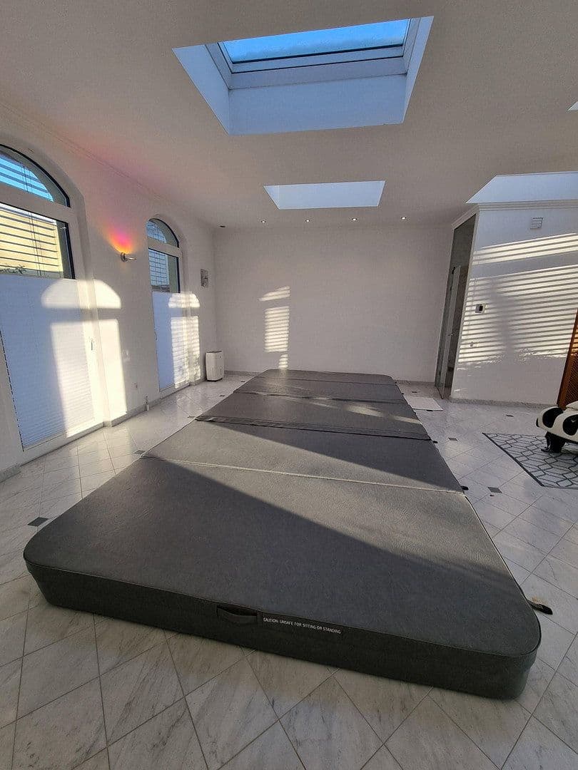 Predaj domu 450 m², pozemek 5.000 m², Gernsbach, Bádensko-Wurttembersko Predaj domu 450 m², pozemek 5.000 m², Gernsbach, Bádensko-Wurttembersko