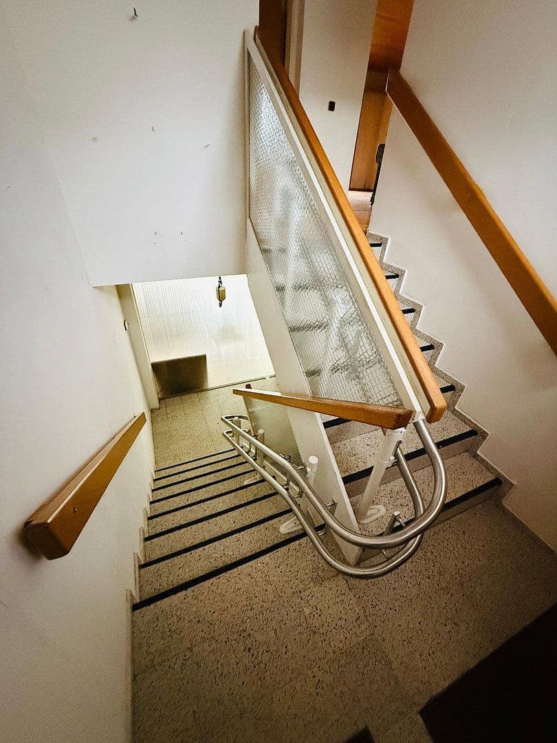 Predaj domu 140 m², pozemek 259 m², Rostocker Straße 20, Saarbrücken, Sársko Predaj domu 140 m², pozemek 259 m², Rostocker Straße 20, Saarbrücken, Sársko