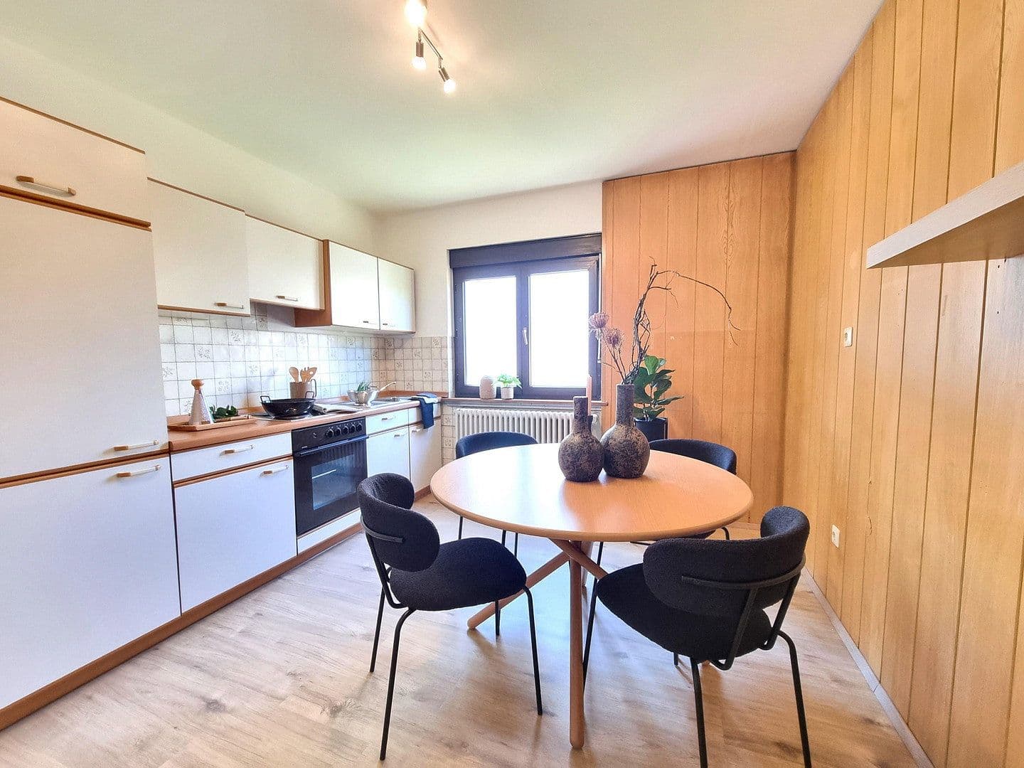 Predaj bytu 3-izbový 69 m², Lessingstraße 23, Singen (Hohentwiel), Bádensko-Wurttembersko Predaj bytu 3-izbový 69 m², Lessingstraße 23, Singen (Hohentwiel), Bádensko-Wurttembersko