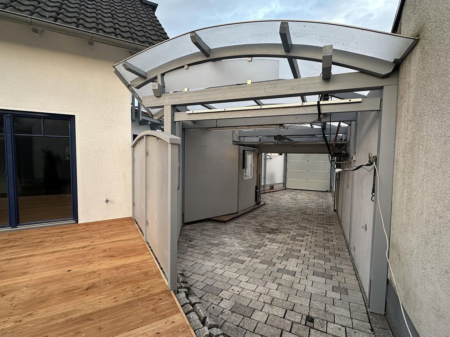 Predaj domu 310 m², pozemek 576 m², St. Leon-Rot, Bádensko-Wurttembersko Predaj domu 310 m², pozemek 576 m², St. Leon-Rot, Bádensko-Wurttembersko