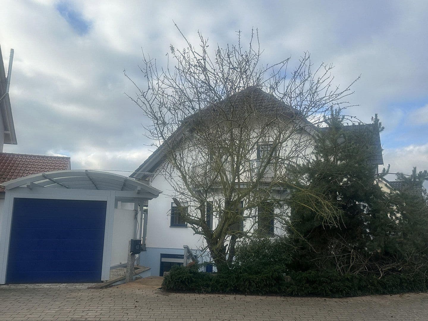 Predaj domu 310 m², pozemek 576 m², St. Leon-Rot, Bádensko-Wurttembersko Predaj domu 310 m², pozemek 576 m², St. Leon-Rot, Bádensko-Wurttembersko