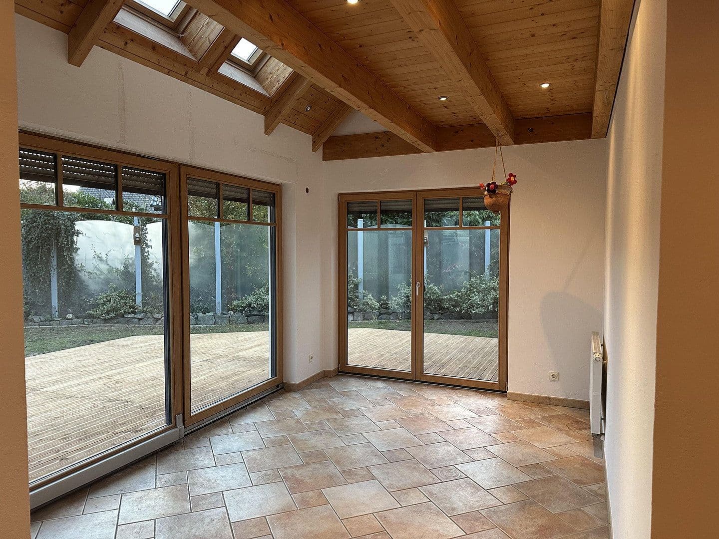 Predaj domu 310 m², pozemek 576 m², St. Leon-Rot, Bádensko-Wurttembersko Predaj domu 310 m², pozemek 576 m², St. Leon-Rot, Bádensko-Wurttembersko