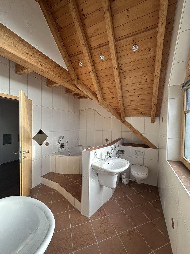 Predaj domu 310 m², pozemek 576 m², St. Leon-Rot, Bádensko-Wurttembersko Predaj domu 310 m², pozemek 576 m², St. Leon-Rot, Bádensko-Wurttembersko