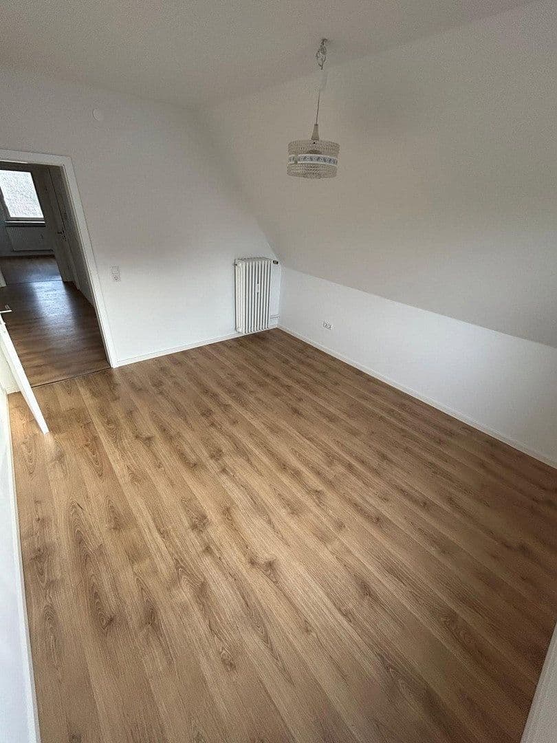 Prenájom bytu 3-izbový 54 m², Brakerstr. 17, Bielefeld, Severné Porýnie - Westfálsko Prenájom bytu 3-izbový 54 m², Brakerstr. 17, Bielefeld, Severné Porýnie - Westfálsko