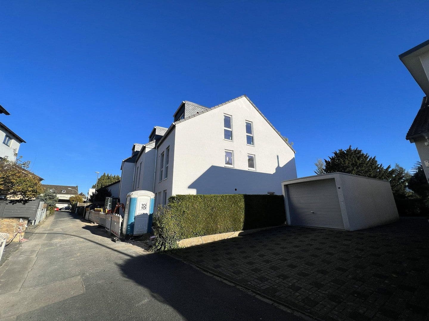 Prenájom domu 145 m², pozemek 123 m², Leonberger Straße 5a, Köln, Severné Porýnie - Westfálsko Prenájom domu 145 m², pozemek 123 m², Leonberger Straße 5a, Köln, Severné Porýnie - Westfálsko