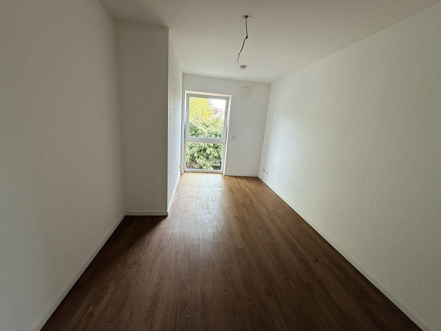 Prenájom domu 145 m², pozemek 123 m², Leonberger Straße 5a, Köln, Severné Porýnie - Westfálsko Prenájom domu 145 m², pozemek 123 m², Leonberger Straße 5a, Köln, Severné Porýnie - Westfálsko
