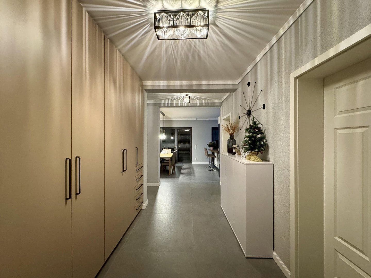 Predaj domu 150 m², pozemek 700 m², Buchen (Odenwald), Bádensko-Wurttembersko Predaj domu 150 m², pozemek 700 m², Buchen (Odenwald), Bádensko-Wurttembersko