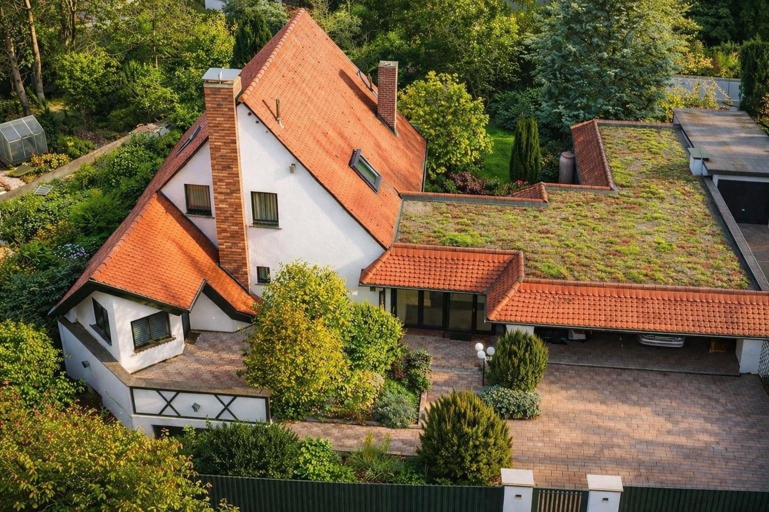 Predaj domu 308 m², pozemek 1.102 m², Zirndorf, Bavorsko Predaj domu 308 m², pozemek 1.102 m², Zirndorf, Bavorsko