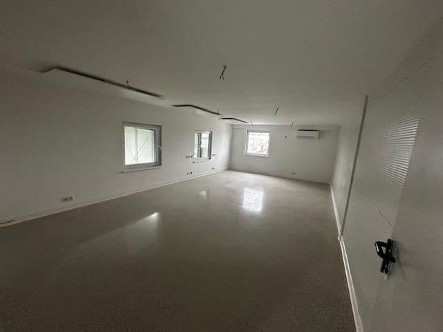 Prenájom nebytového priestoru 11.665 m², Delitzscher Straße 82, Halle, Sasko-Anhaltsko Prenájom nebytového priestoru 11.665 m², Delitzscher Straße 82, Halle, Sasko-Anhaltsko