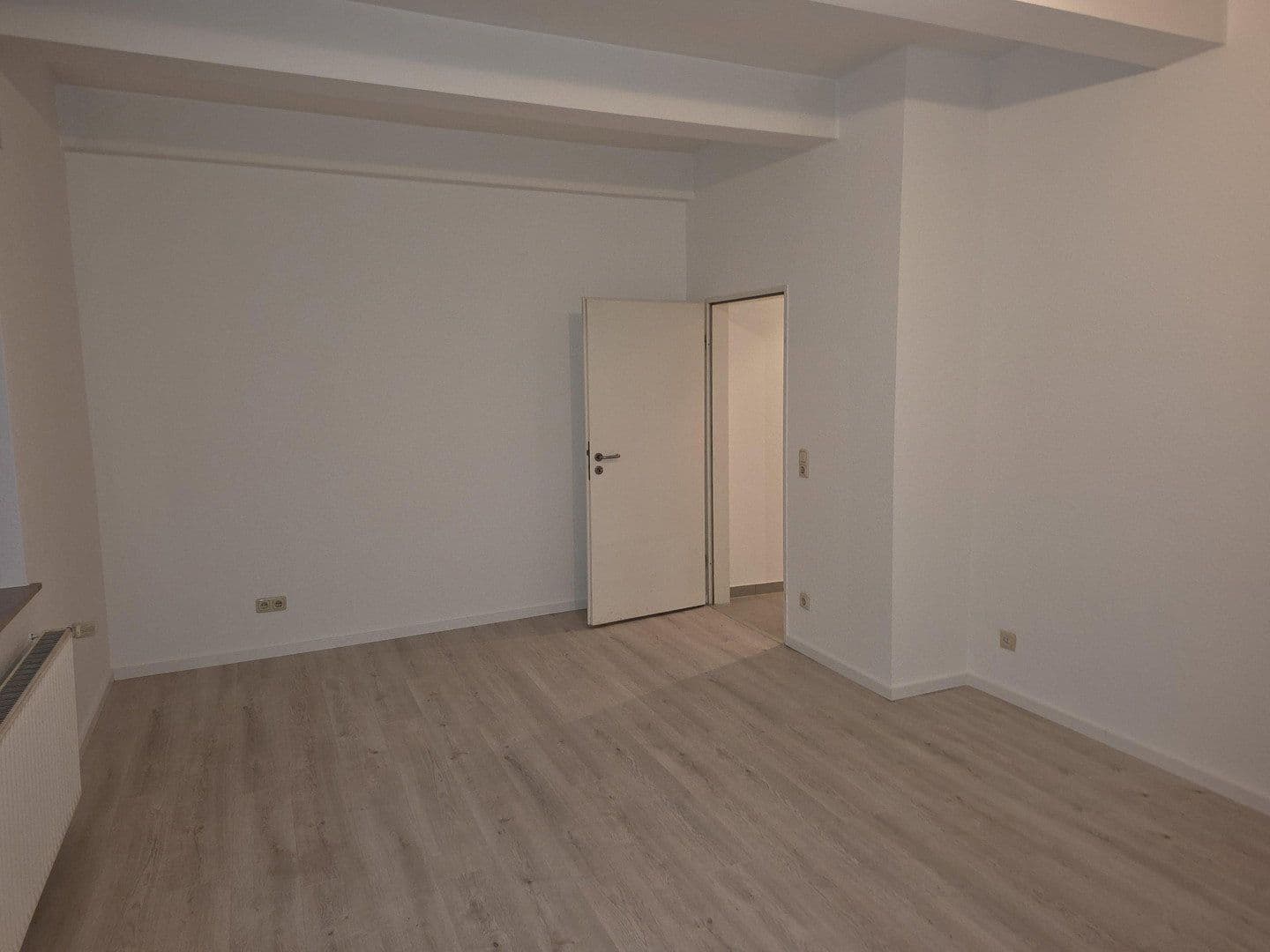 Predaj bytu 3-izbový 83 m², Huttropstr. 52, Essen, Severné Porýnie - Westfálsko Predaj bytu 3-izbový 83 m², Huttropstr. 52, Essen, Severné Porýnie - Westfálsko