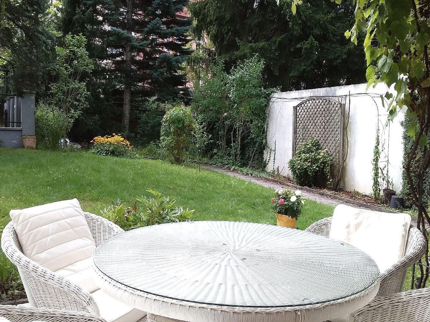 Prenájom bytu 2-izbový 90 m², Zorneding, Bavorsko Prenájom bytu 2-izbový 90 m², Zorneding, Bavorsko