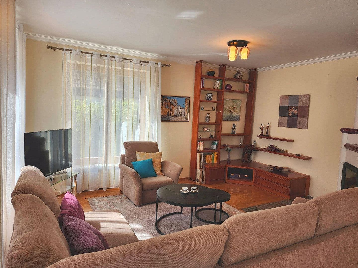 Prenájom bytu 2-izbový 90 m², Zorneding, Bavorsko Prenájom bytu 2-izbový 90 m², Zorneding, Bavorsko