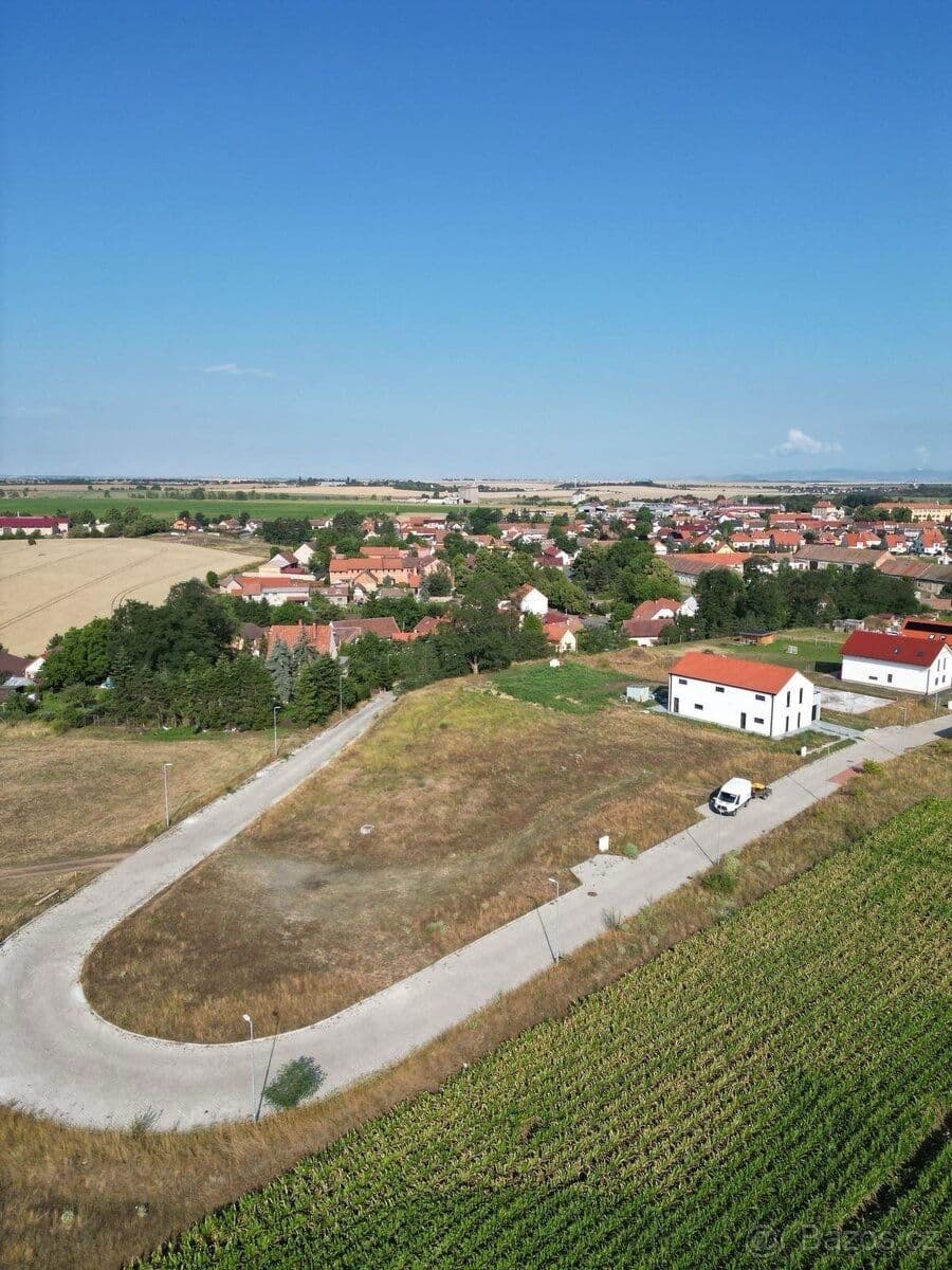 Predaj pozemku 1.123 m², Straškov-Vodochody, Ústecký kraj Predaj pozemku 1.123 m², Straškov-Vodochody, Ústecký kraj